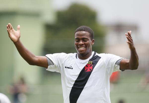 Ramon marcou o gol que selou a vitória vascaína