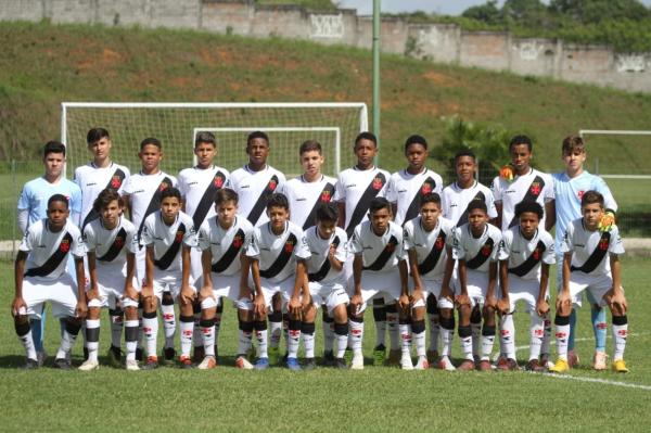 Garotos seguem invictos na Taça Rio