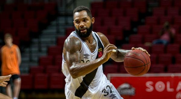 David Jackson defendeu as cores do Vasco nas duas últimas temporadas do NBB CAIXA