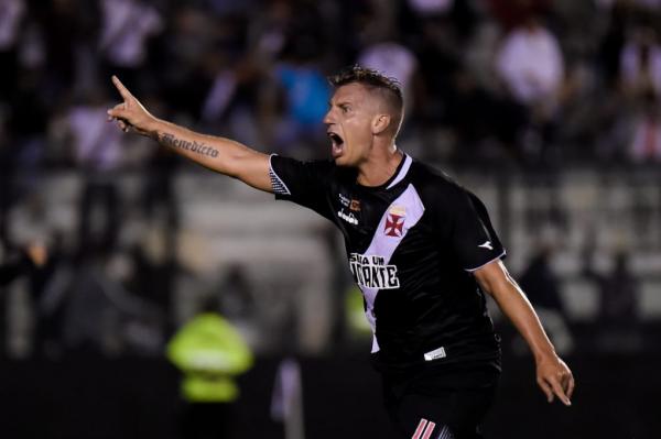 Maxi López é o grande destaque do Vasco nesta reta final de Brasileirão