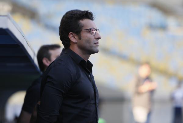 Alberto Valentim comemorou a vitória diante do Fluminense