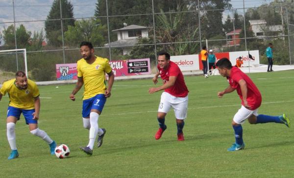 Ubirajara Magalhães (camisa 7), do Vasco, melhor jogador da competição
