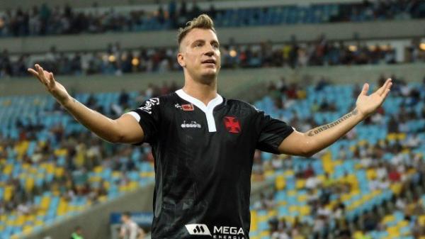 Atacante Maxi López jogou pelo Grêmio em 2009