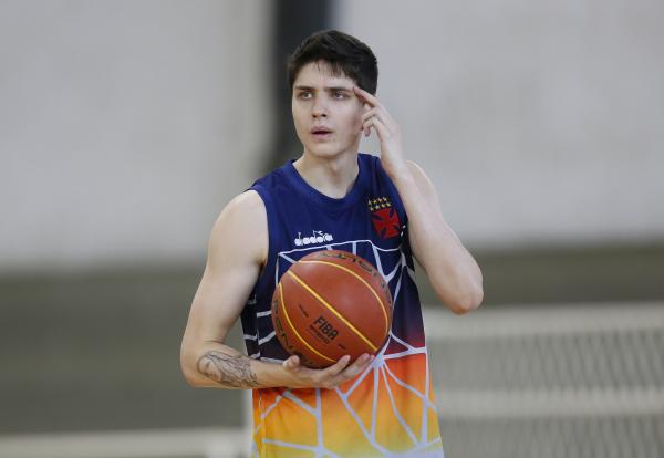 Armador vai estrear no NBB diante do Corinthians, neste sábado