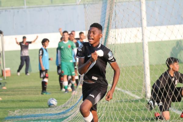 Vasco venceu o São Cristóvão em duas categorias