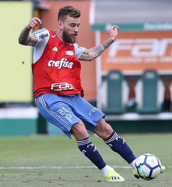 Lucas Lima treina na Academia de Futebol na manhã desta sexta-feira (23)