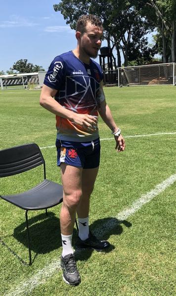 O volante está com 34 anos