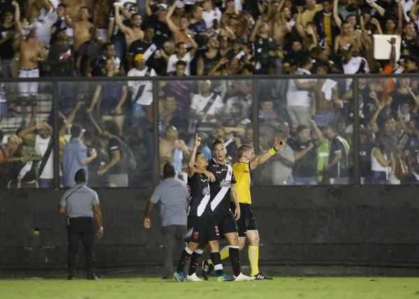 Pikachu e Maxi comandam o Gigante contra o Palmeiras