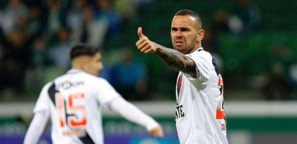 Leandro Castan polemizou com declaração sobre ambiente político do Vasco