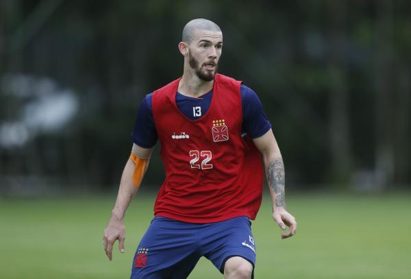 Luiz Gustavo, zagueiro/lateral do Vasco