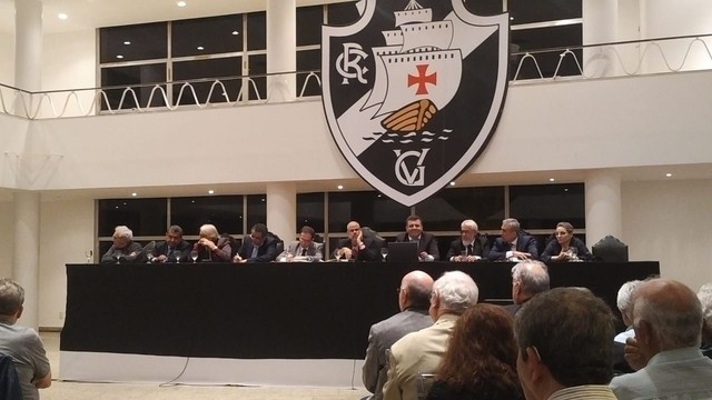 Conselho Deliberativo do Vasco em reunião recente