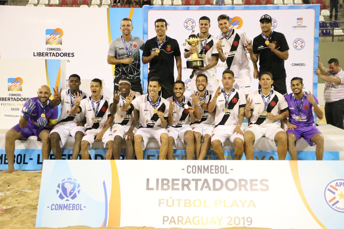 Conmebol Copa Libertadores Futbol de Playa - Santos - Brasil - 11/01/2017 -  Boquinha do Vasco da Gama comemora seu gol durante partida contra o Hanacas  FC (BOL) pela Copa Libertadores de