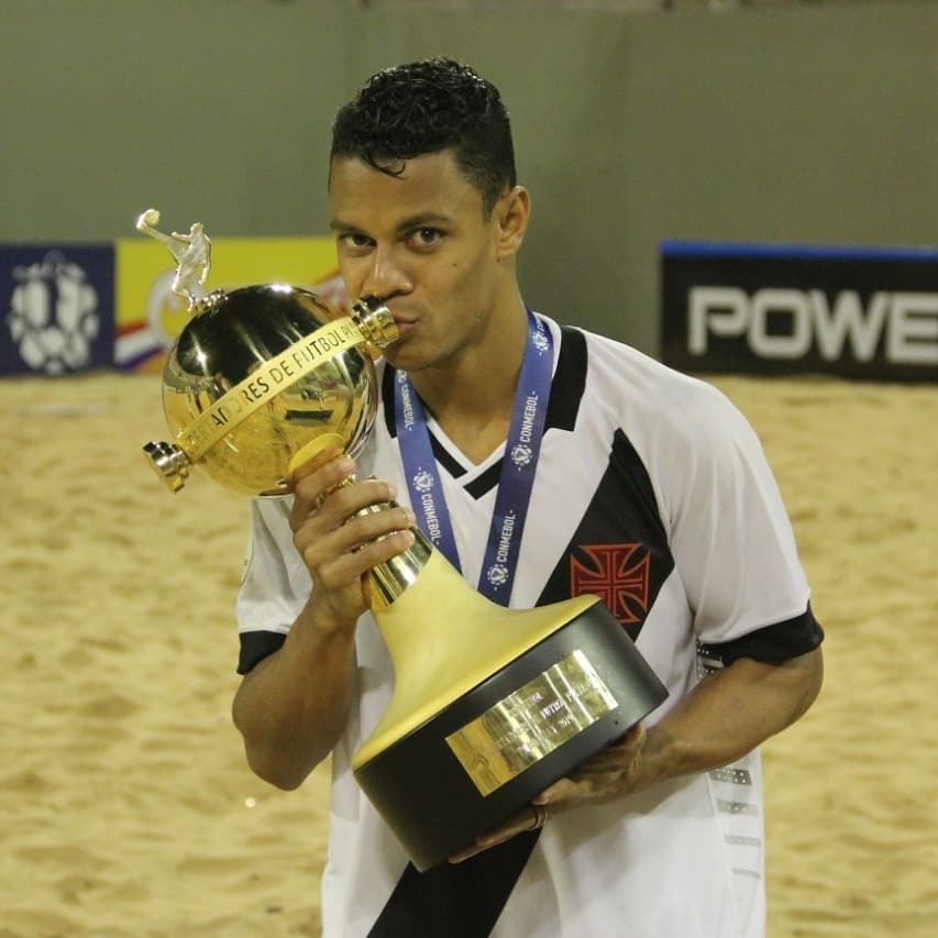 Conmebol Copa Libertadores Futbol de Playa - Santos - Brasil - 11/01/2017 -  Boquinha do Vasco da Gama comemora seu gol durante partida contra o Hanacas  FC (BOL) pela Copa Libertadores de