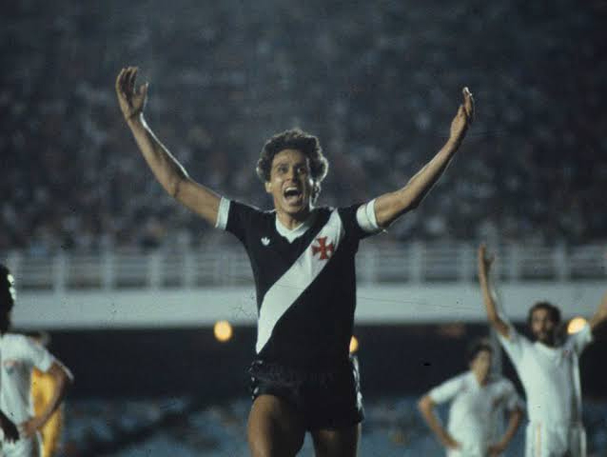 Roberto Dinamite marcou 702 gols com a camisa do Vasco