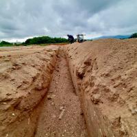 Campo 2 – vala de drenagem para receber o tubo coletor