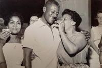 Ao lado da esposa Clotilde, vítima de um câncer na medula, em 1997