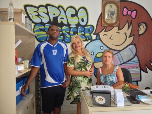 Sidney, Rosane e Rosely: presidente, assistente social e psicóloga do Clube do Otimismo