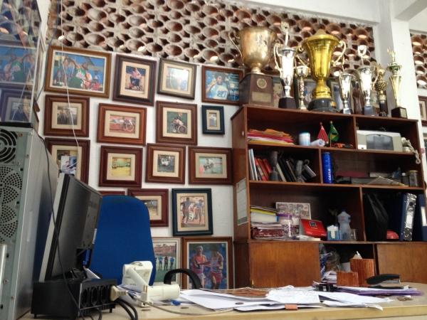 Escritório da presidência do Clube do Otimismo exibe atletas paraolímpicos