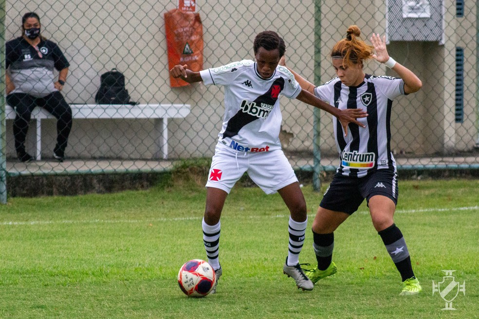 Bebel, atacante do Vasco, contra o Botafogo