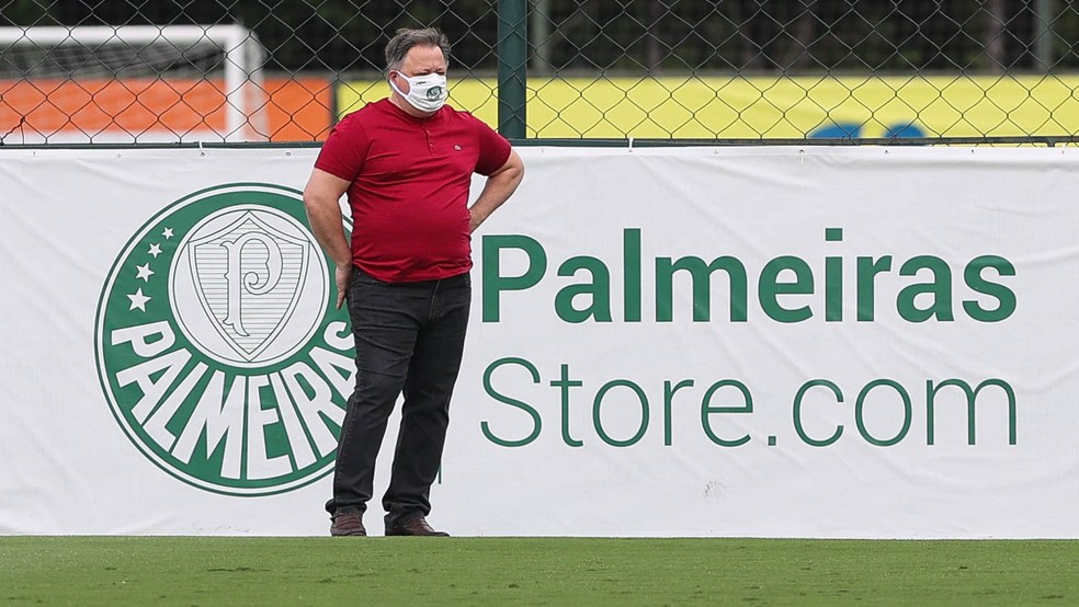 Anderson Barros, diretor do Palmeiras, na Academia de Futebol