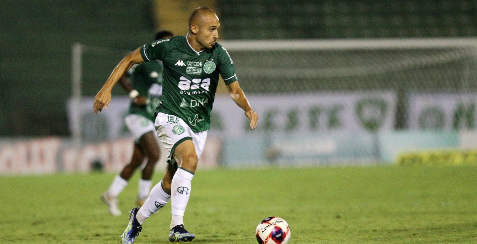 Atacante especulado no Bahia é anunciado pelo Coritiba