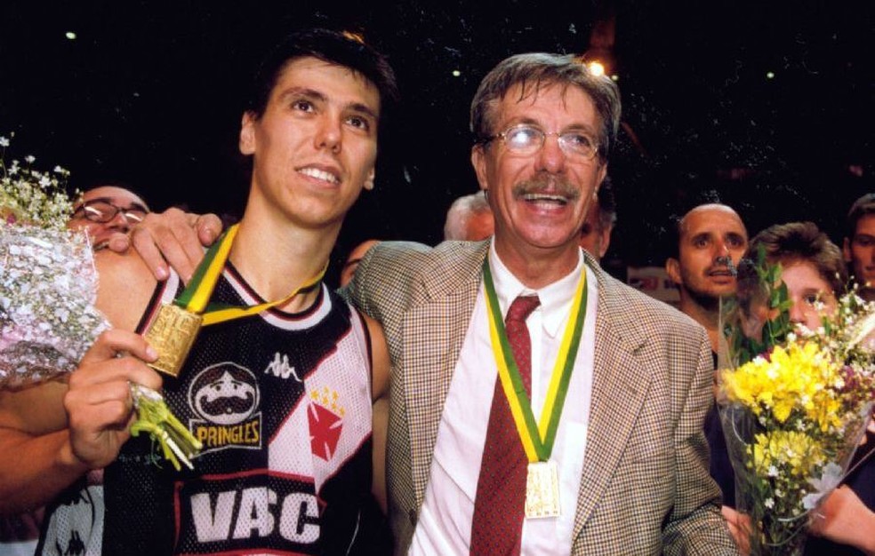 Helinho e Hélio Rubens venceram dois campeonatos estaduais, dois nacionais e um sul-americano pelo Vasco