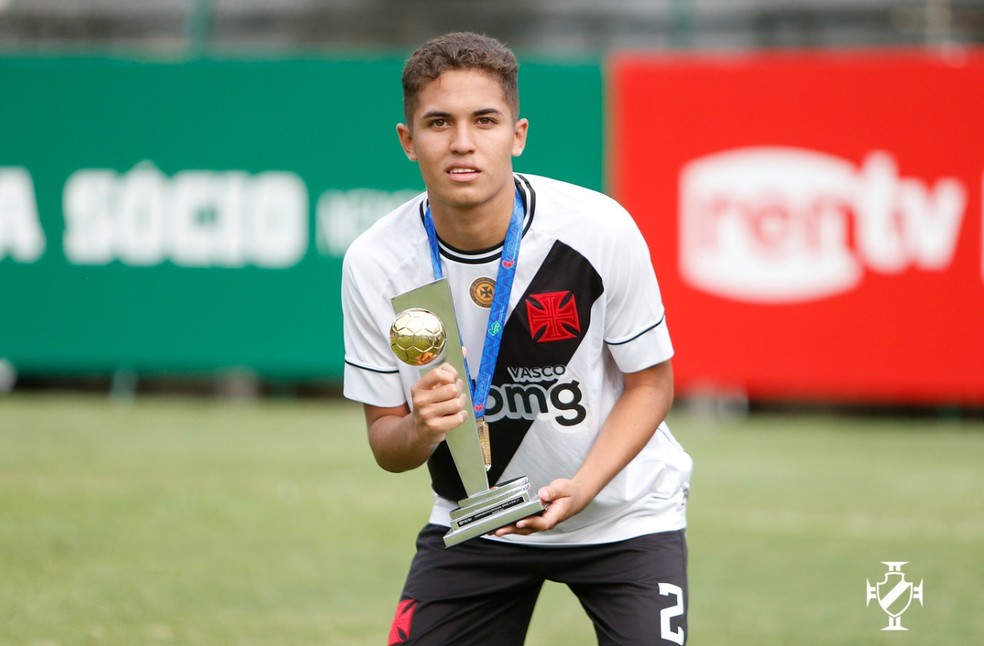 Paulinho, do Vasco, é campeão carioca sub-17