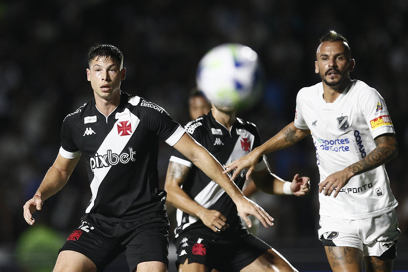 VASCO PERDE PARA O ABC NOS P&Ecirc;NALTIS E EST&Aacute; FORA DA COPA DO BRASIL | NETVASCO