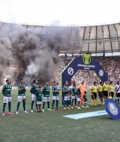 Palmeiras arranca empate com o Vasco em jogo animado no Maracanã