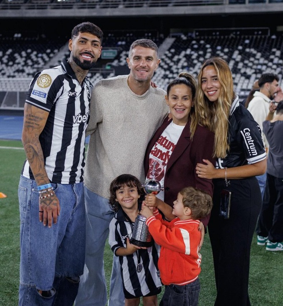 Barboza e Vegetti são amigos fora dos gramados — Foto: Reprodução