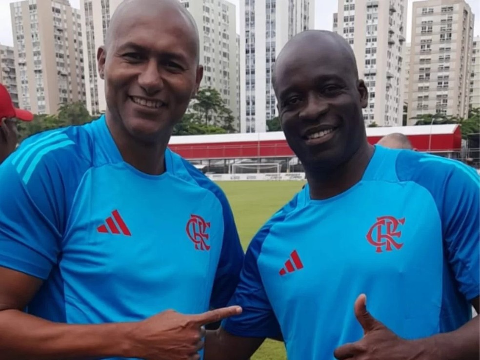 Jorginho e Da Silva (D), ex-jogadores do Flamengo — Foto: Arquivo pessoal