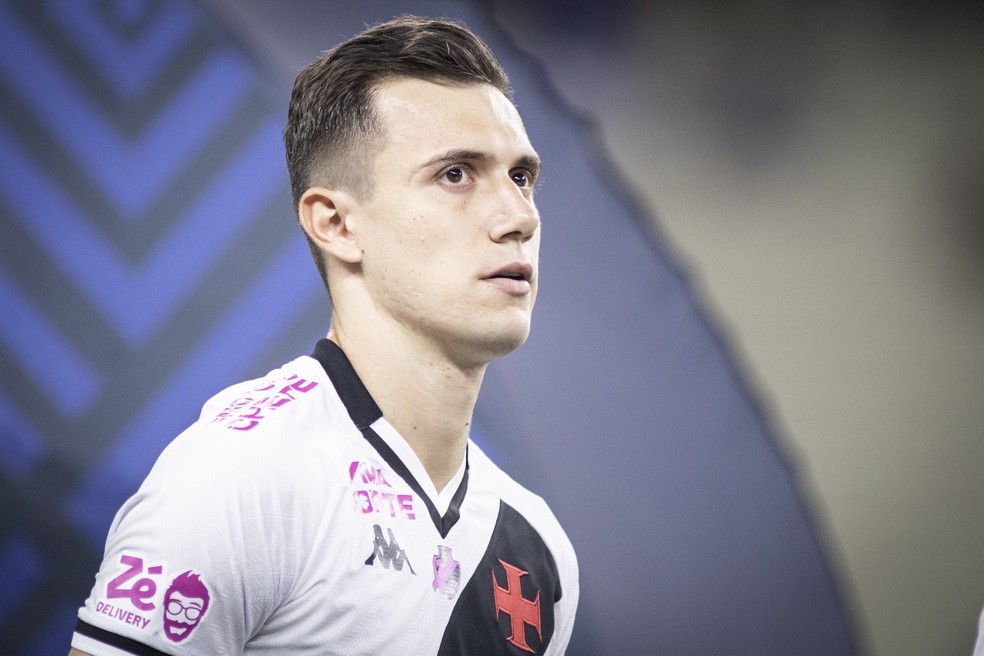 Lucas Piton, do Vasco, contra o Fortaleza — Foto: Dikran Sahagian/Vasco