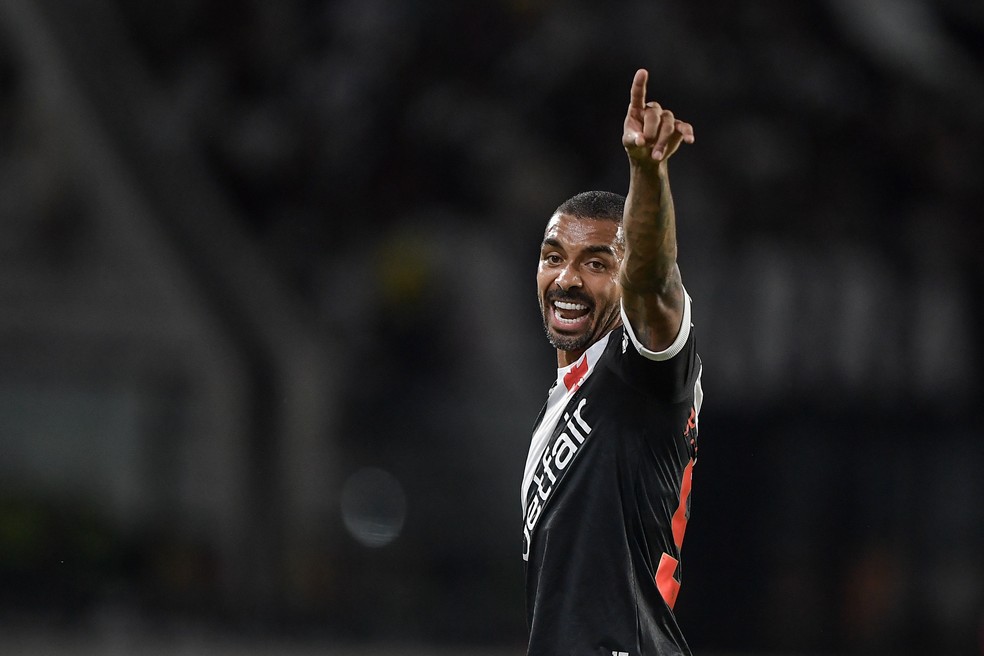 Paulo Henrique em ação pelo Vasco — Foto: Thiago Ribeiro/AGIF