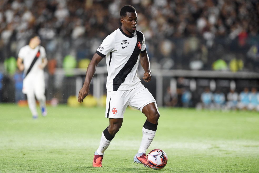 Madureira x Vasco - Cuesta — Foto: Alexandre Durão