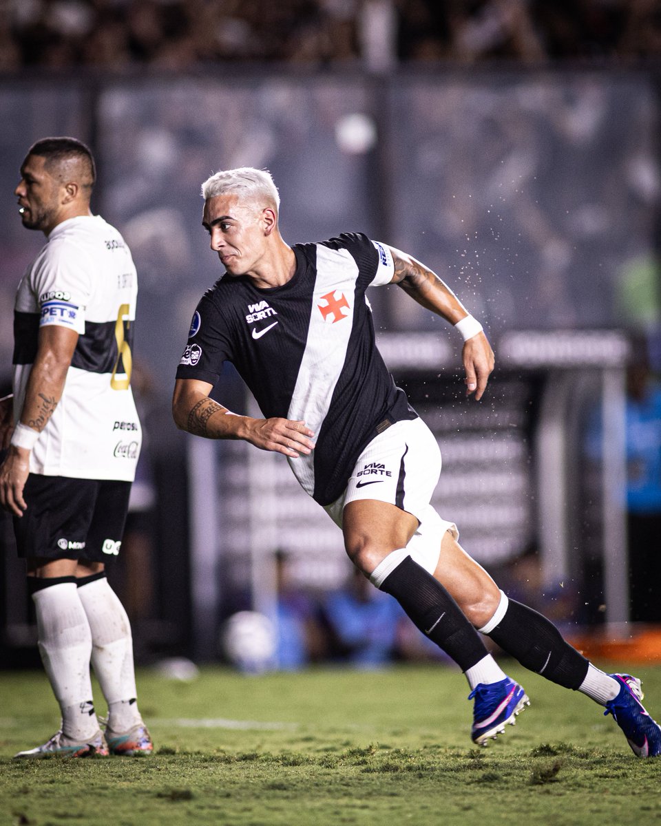 Puma Rodríguez lidera artilharia do Vasco em 2026 com 5 gols marcados