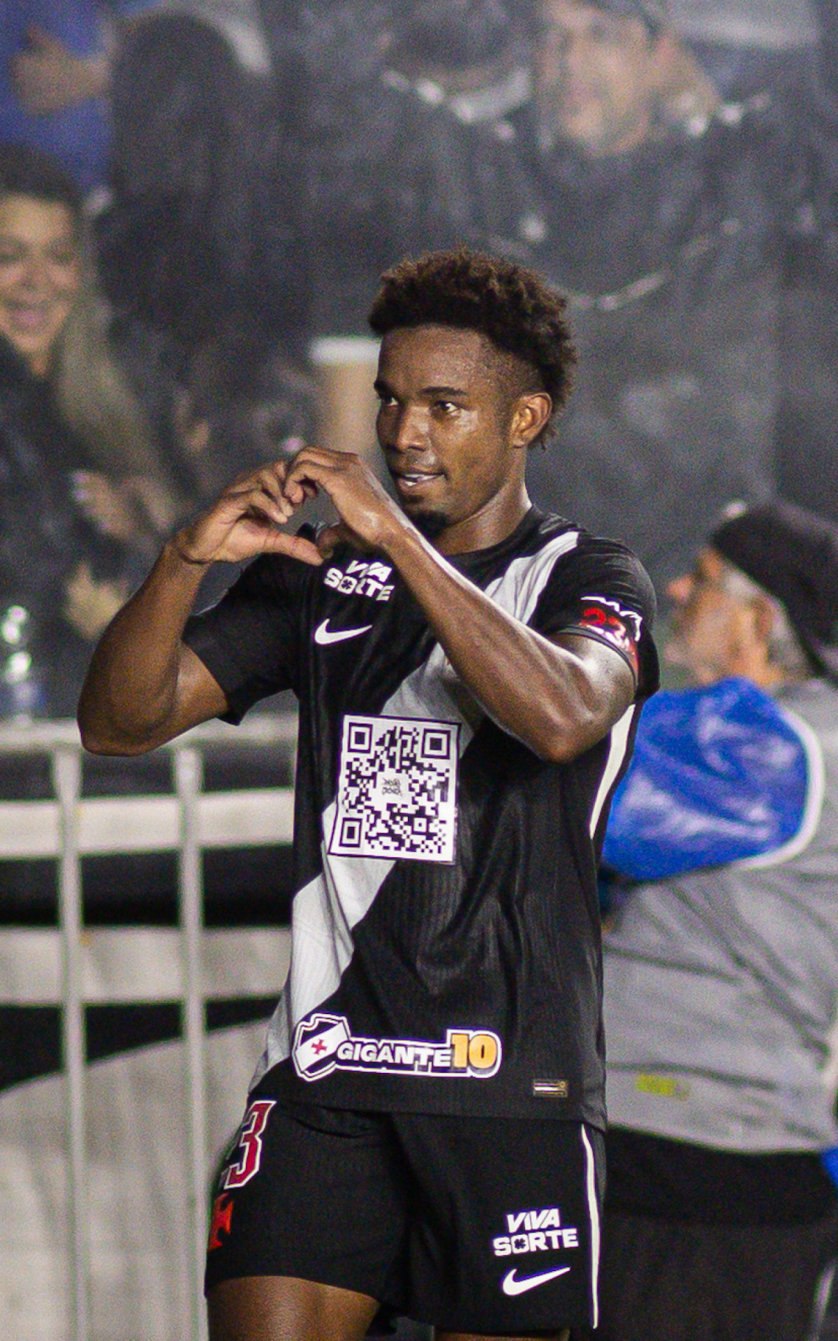 Comemoração de Thiago Mendes - Matheus Lima/Vasco