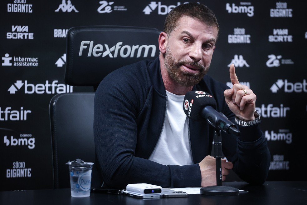 Venda da SAF do Vasco avança com Lamacchia, mas divergências sobre vendas de jogadores persistem