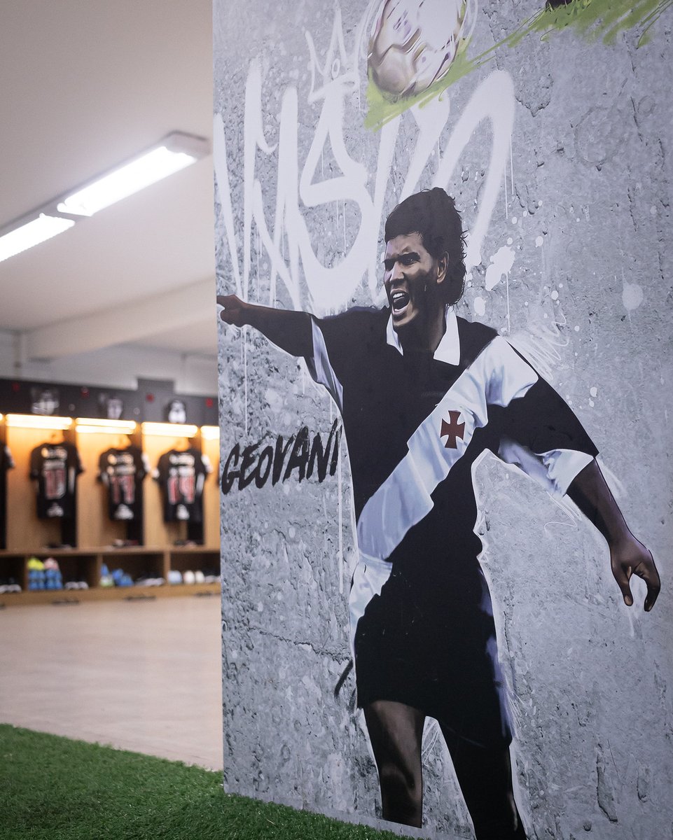 Vasco homenageia Geovani em São Januário e Cuiabano chega com delegação