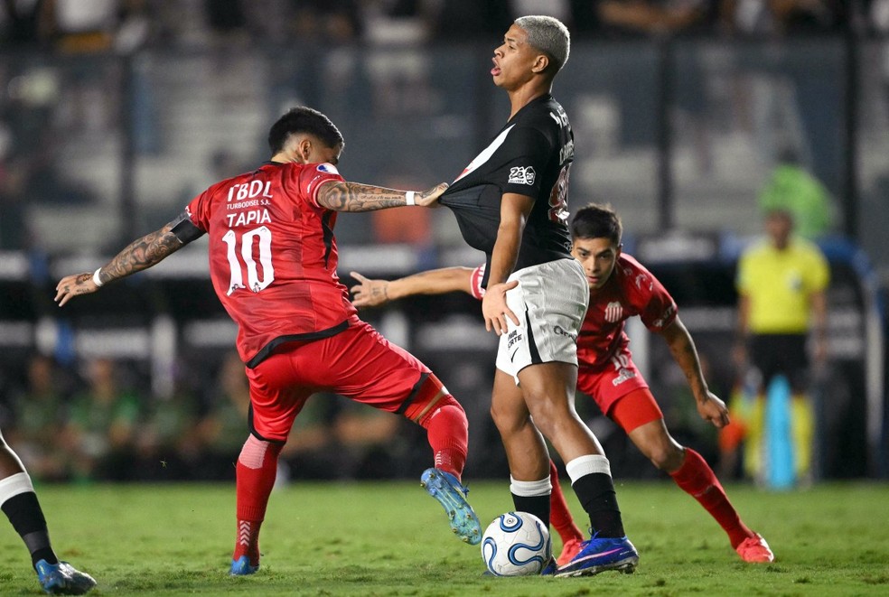 Renato Gaúcho destaca vitória na Sul-Americana: 'Importante foi conquistar a confiança dos jogadores'