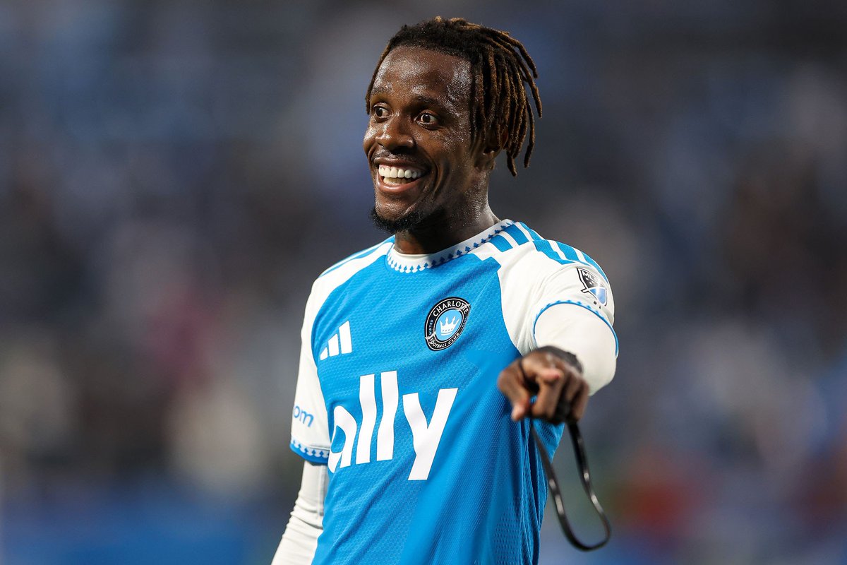 Wilfried Zaha, ex-Manchester United, foi oferecido ao Vasco