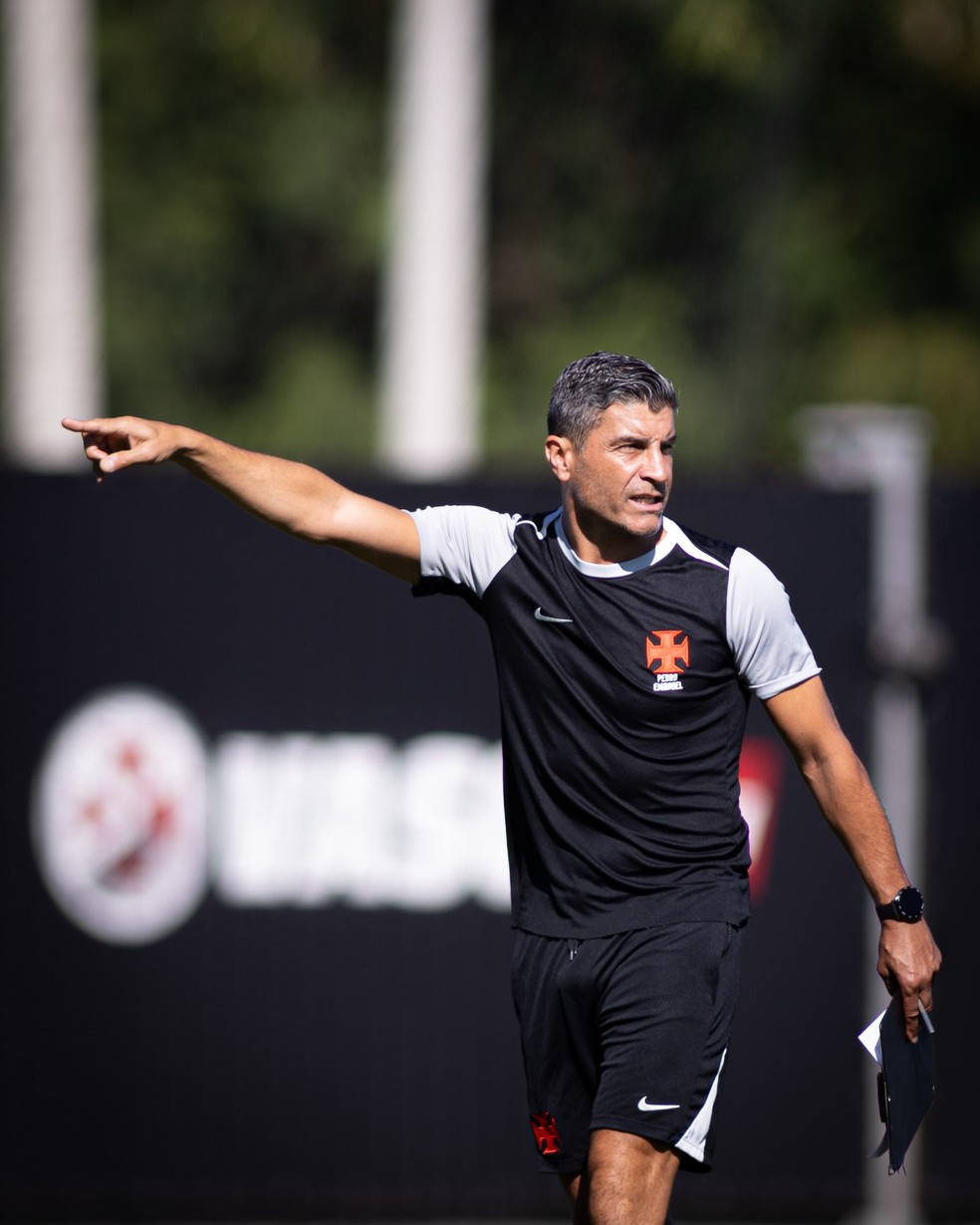 Vasco aguarda avaliação de Pedro Emanuel para definir reforços na janela