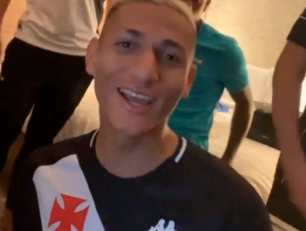 Richarlison já se declarou torcedor do Vasco – Foto: Reprodução Redes sociais