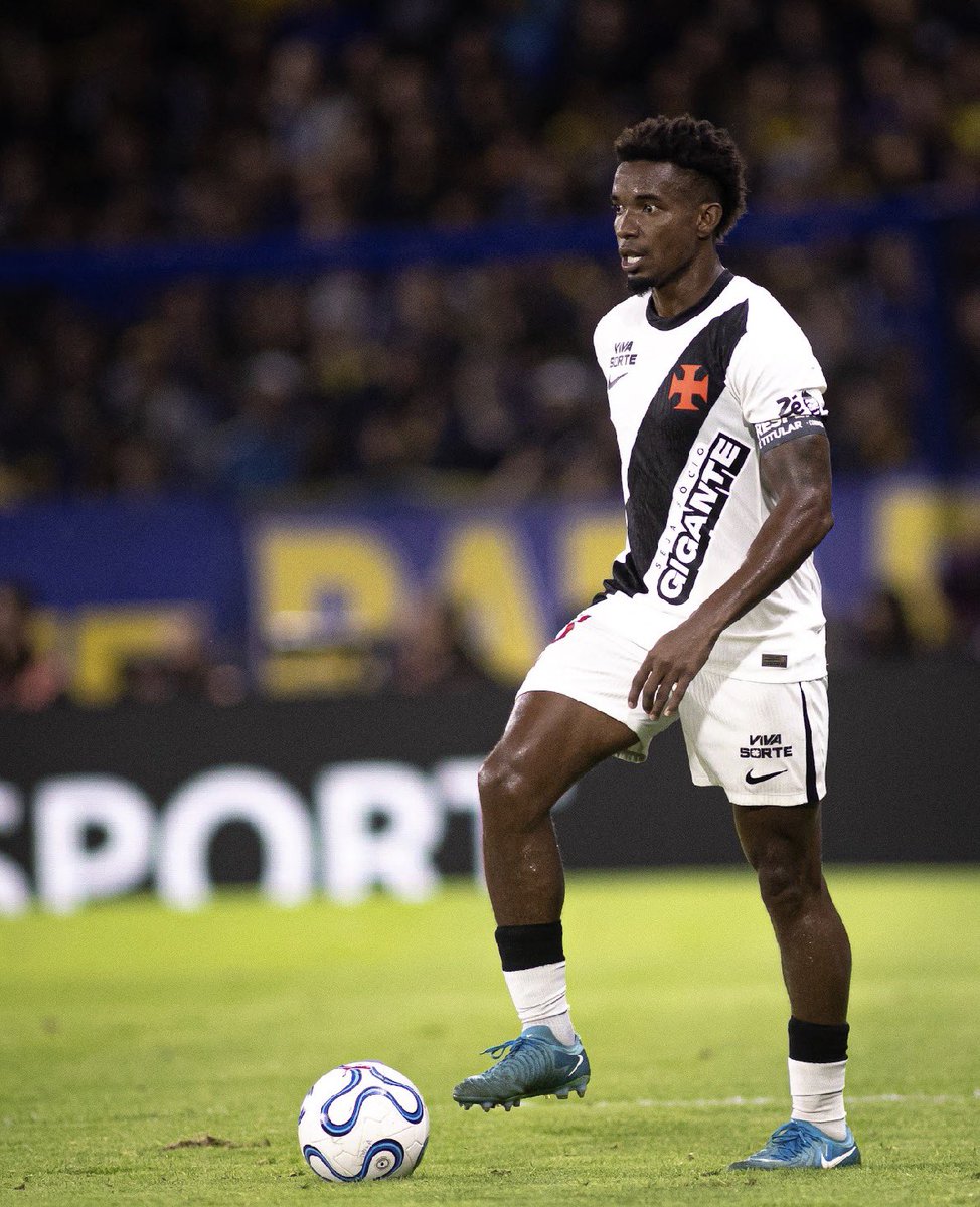 Thiago Mendes: 'Todos de parabéns, falta mas 90'